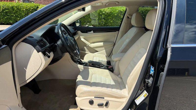2014 Volkswagen Passat 1.8T SEL Premium