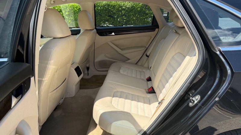 2014 Volkswagen Passat 1.8T SEL Premium