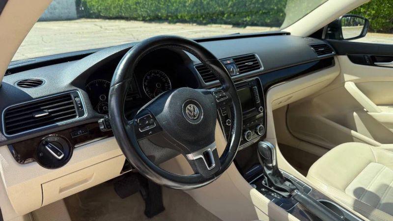 2014 Volkswagen Passat 1.8T SEL Premium