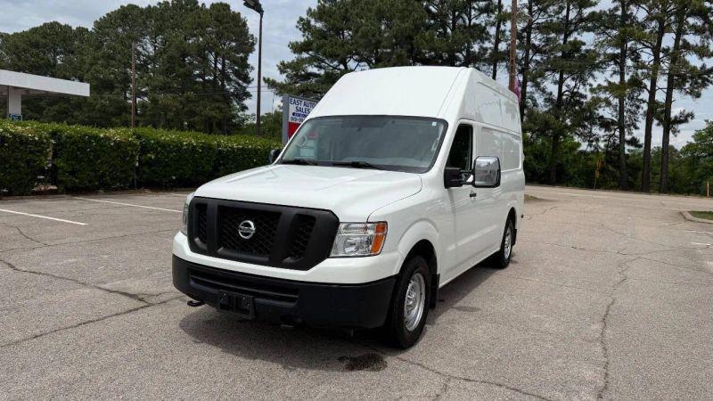 2021 Nissan 2500 SV High Roof V8