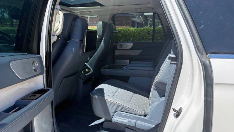 2018 Lincoln Navigator L Black Label