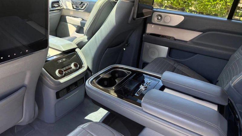 2018 Lincoln Navigator L Black Label