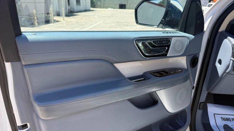 2018 Lincoln Navigator L Black Label