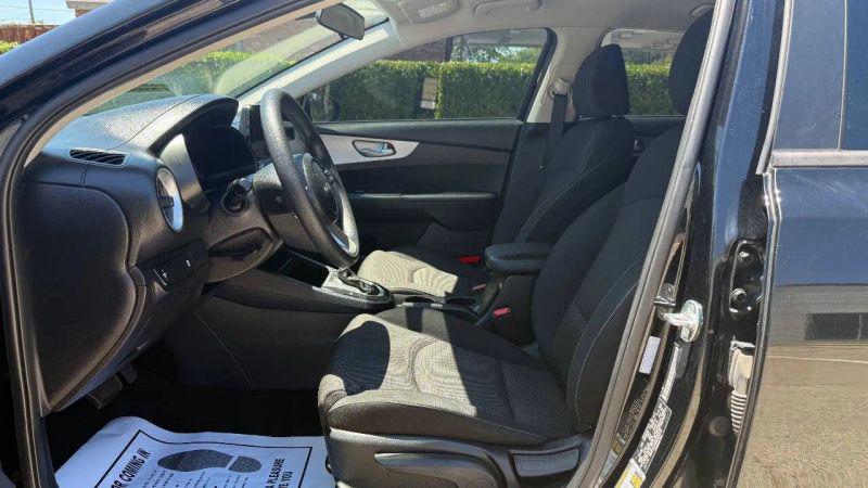2024 Kia Forte LX