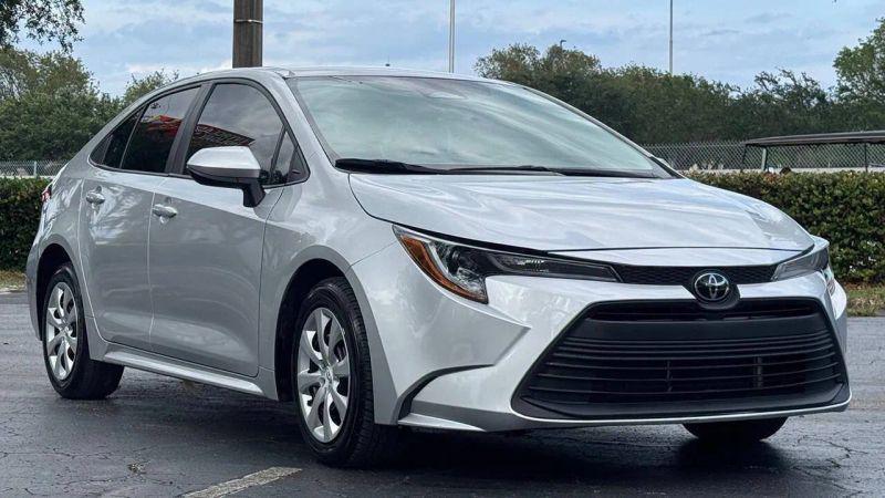 2024 Toyota Corolla LE
