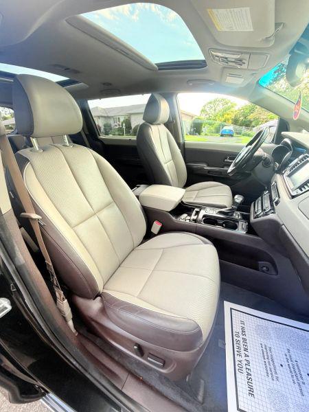 2017 Kia Sedona SX Luxury