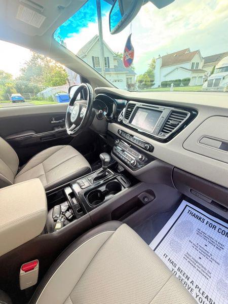 2017 Kia Sedona SX Luxury