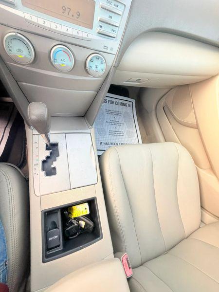 2009 Toyota Camry LE