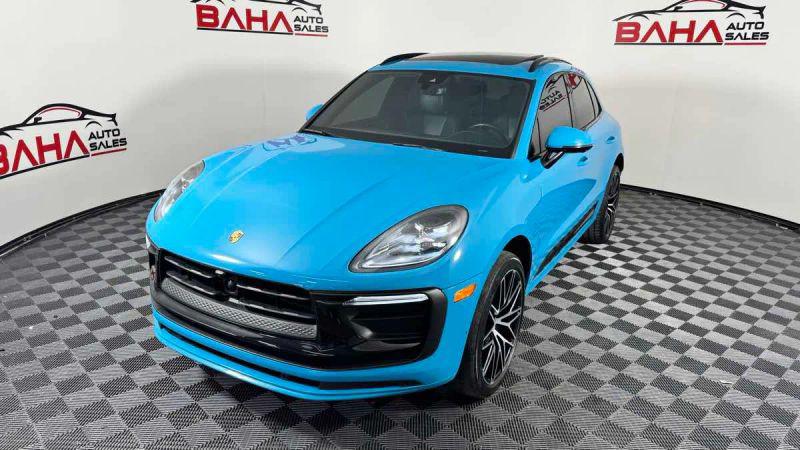 2023 Porsche Macan Base