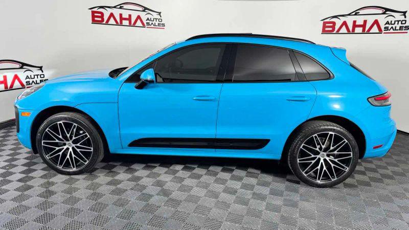 2023 Porsche Macan Base