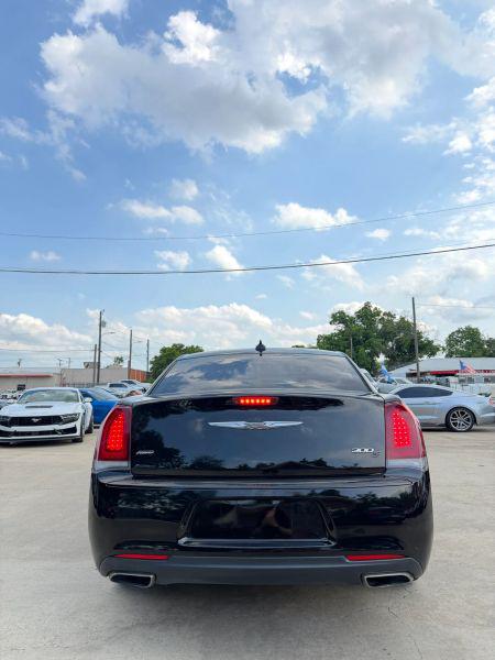 2018 Chrysler 300 300S AWD