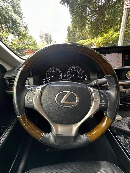 2015 Lexus ES 350 Crafted Line