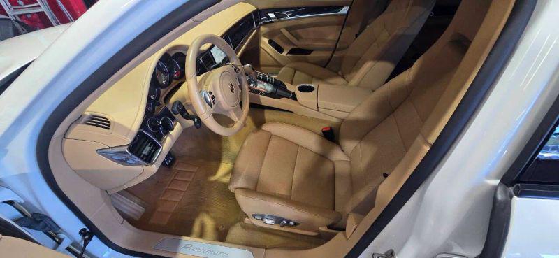 2012 Porsche Panamera 4