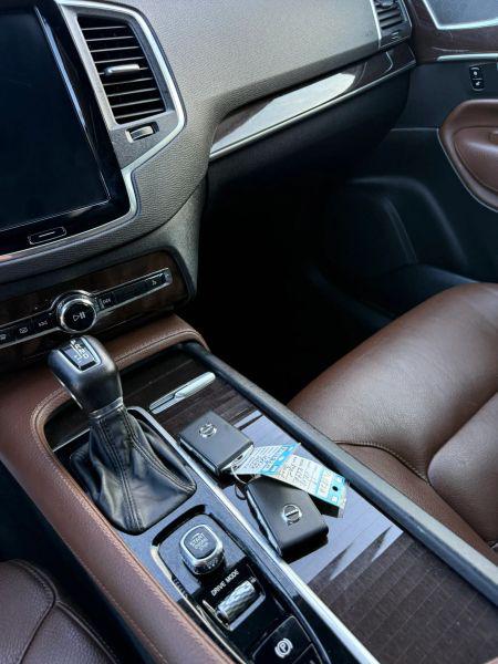 2019 Volvo XC90 T6 Momentum