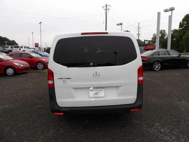 2016 Mercedes-Benz Metris Base