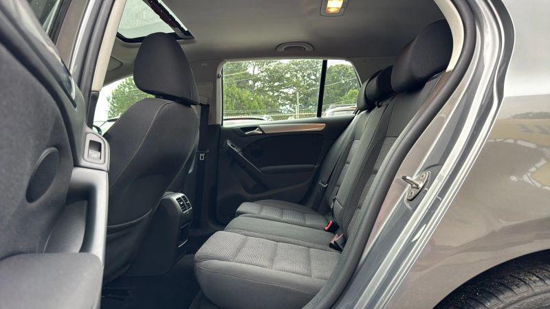2013 Volkswagen Golf 2.0L TDI 4-Door