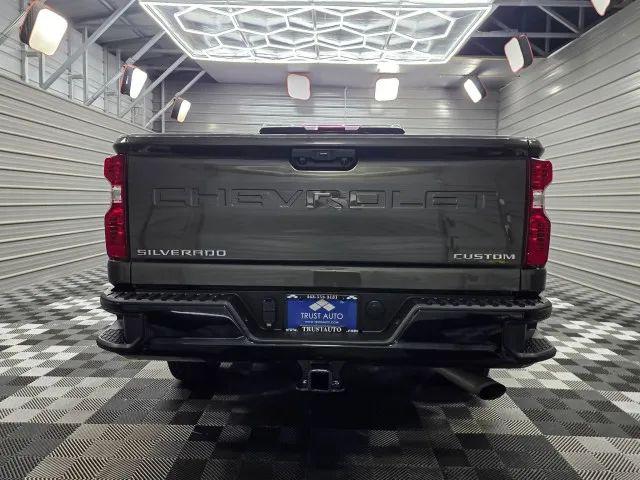 2022 Chevrolet Silverado 2500HD 4WD Crew Cab Long Bed Custom