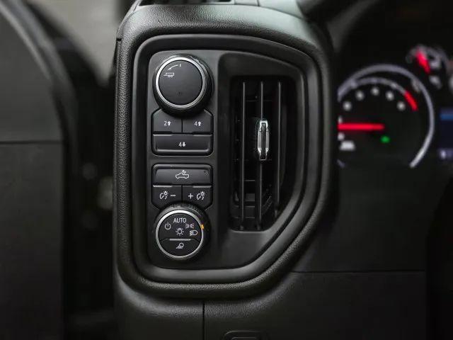 2022 Chevrolet Silverado 2500HD 4WD Crew Cab Long Bed Custom