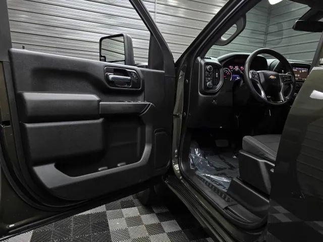 2022 Chevrolet Silverado 2500HD 4WD Crew Cab Long Bed Custom