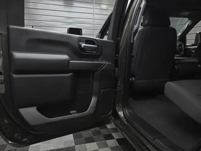 2022 Chevrolet Silverado 2500HD 4WD Crew Cab Long Bed Custom