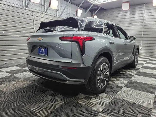 2024 Chevrolet V Blazer eAWD 2LT