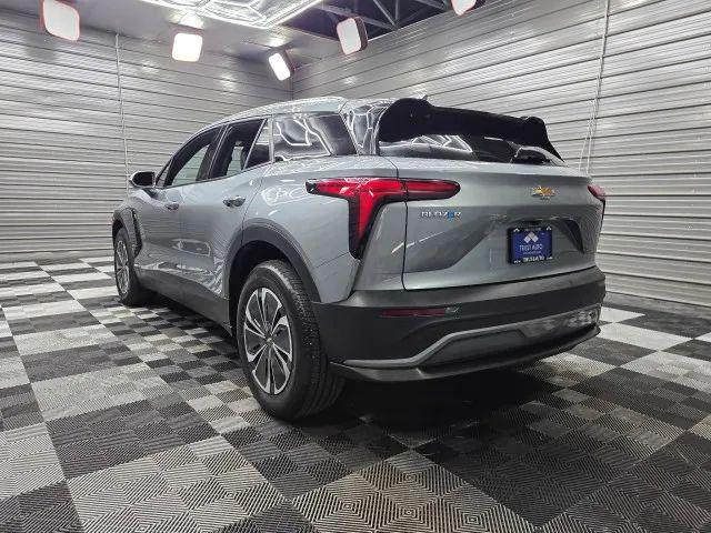 2024 Chevrolet V Blazer eAWD 2LT
