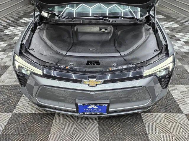 2024 Chevrolet V Blazer eAWD 2LT