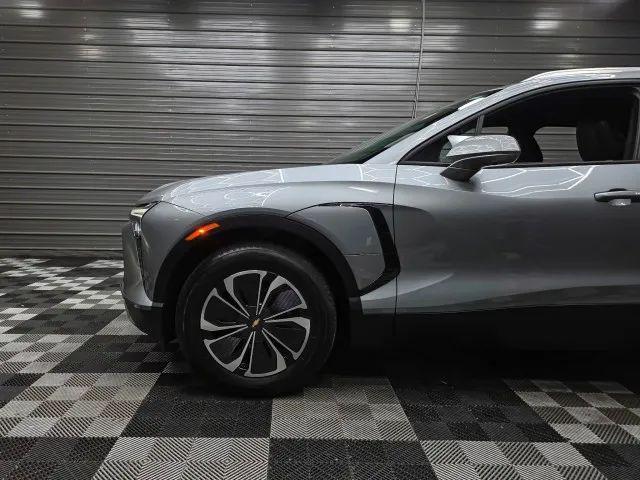 2024 Chevrolet V Blazer eAWD 2LT