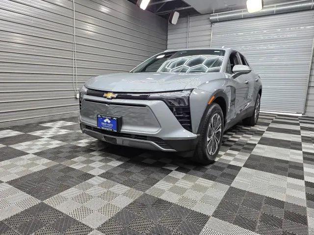 2024 Chevrolet V Blazer eAWD 2LT