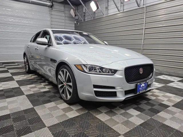 2017 Jaguar XE 25t Prestige