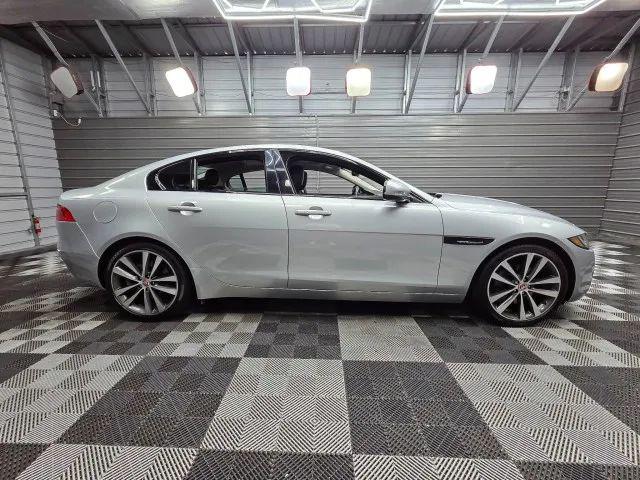 2017 Jaguar XE 25t Prestige