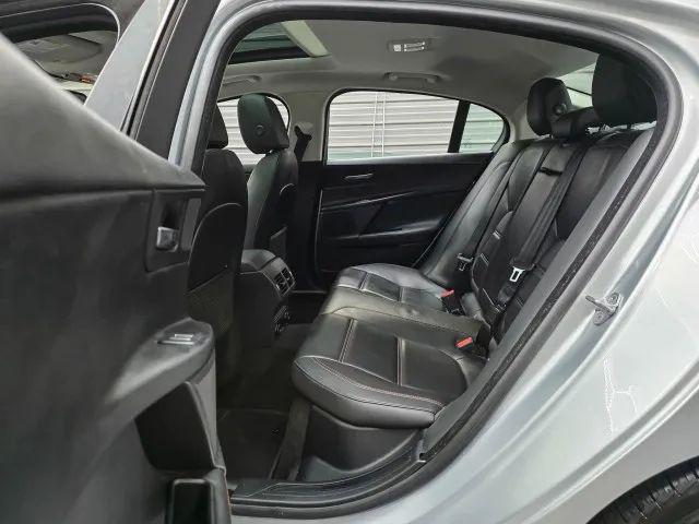 2017 Jaguar XE 25t Prestige