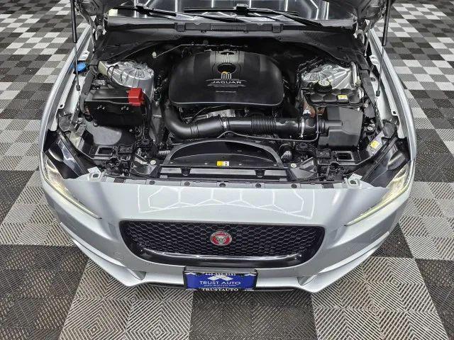 2017 Jaguar XE 25t Prestige