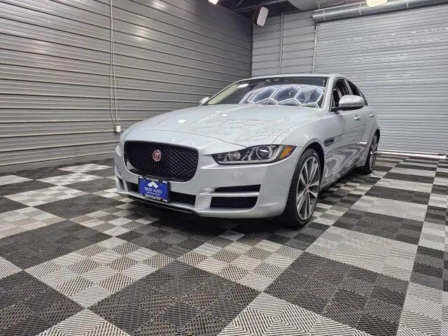 2017 Jaguar XE 25t Prestige
