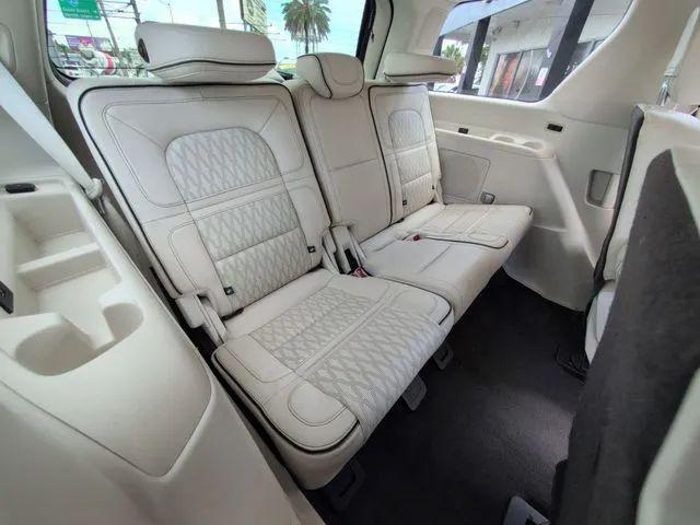2018 Lincoln Navigator Black Label