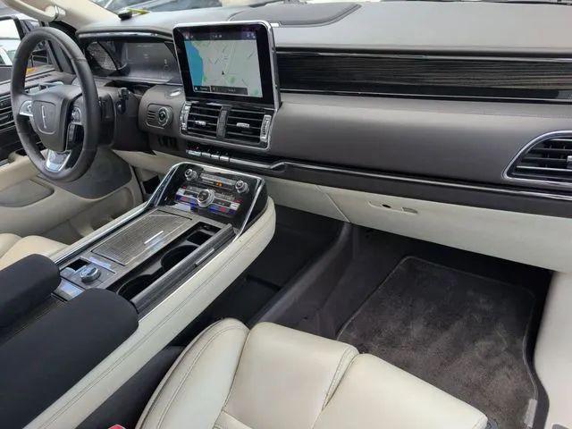 2018 Lincoln Navigator Black Label