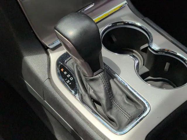 2021 Jeep Grand Cherokee Overland 4x2