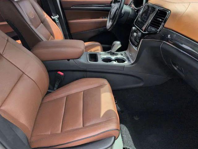 2021 Jeep Grand Cherokee Overland 4x2