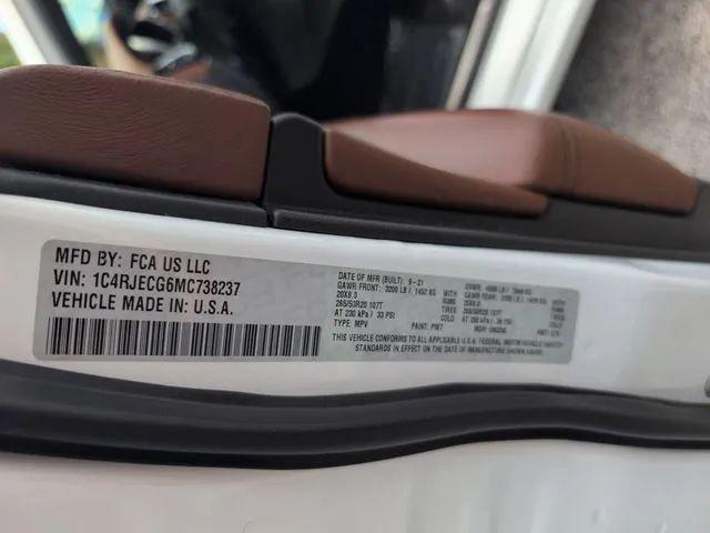 2021 Jeep Grand Cherokee Overland 4x2