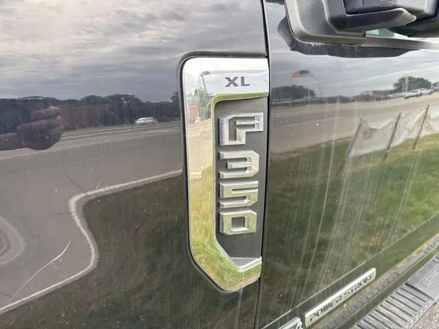 2022 Ford F-350 XL