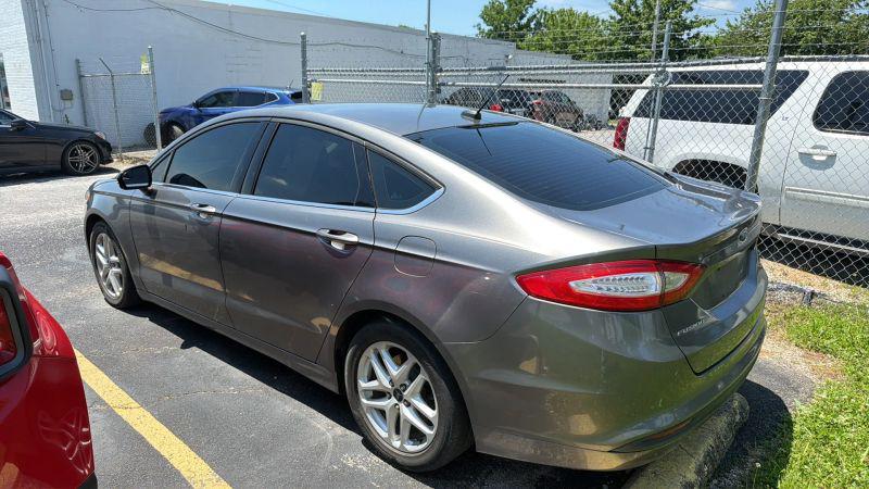 2014 Ford Fusion SE