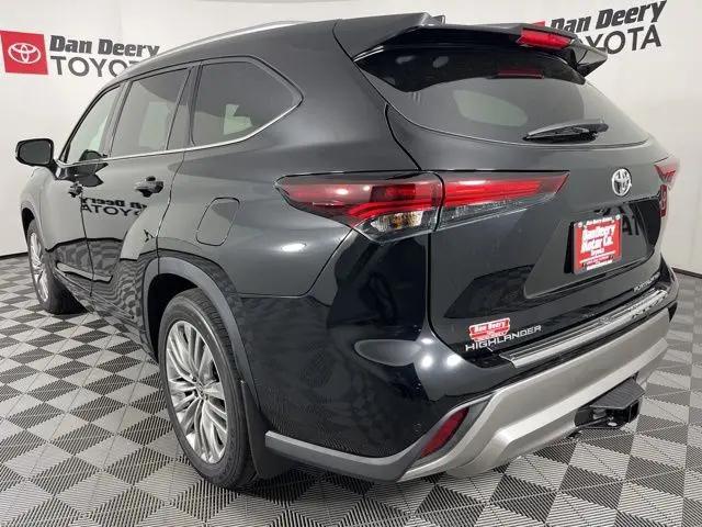 2026 Toyota Highlander Platinum
