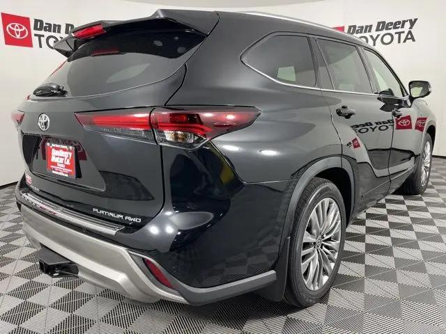 2026 Toyota Highlander Platinum