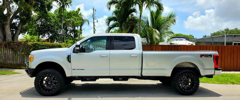 2017 Ford F-250 LARIAT