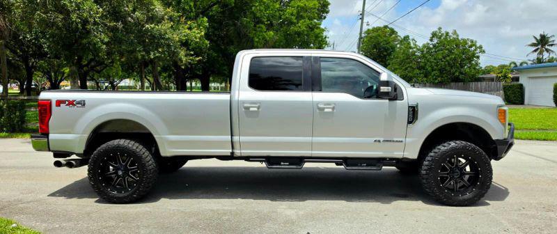 2017 Ford F-250 LARIAT