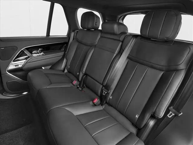 2026 Land Rover Range Rover P400 SE