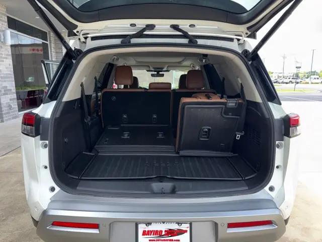 2024 Nissan Pathfinder Platinum 4WD