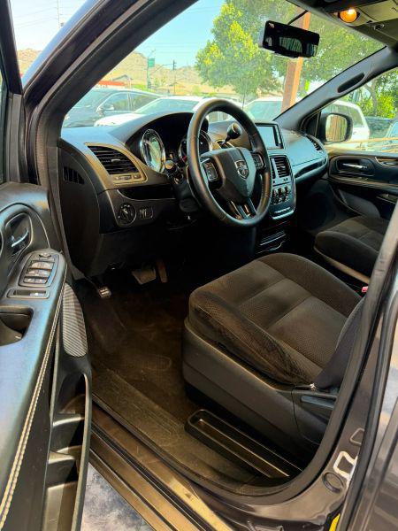 2017 Dodge Grand Caravan SE Plus