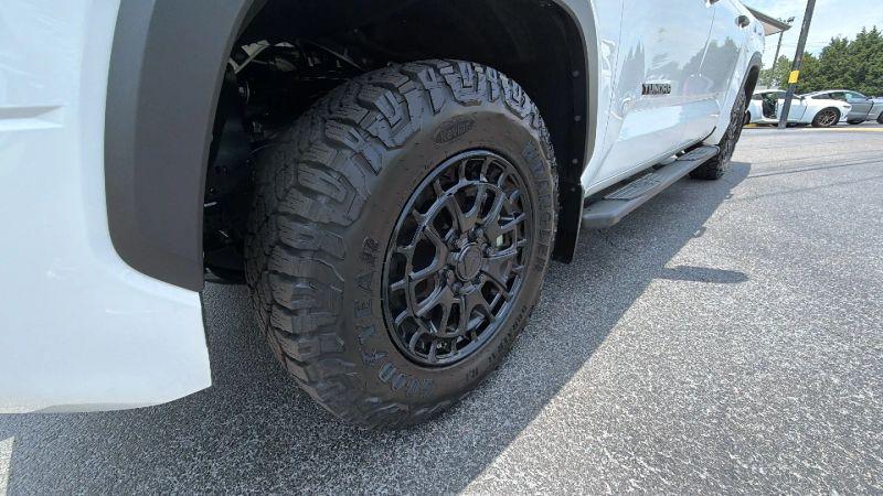 2026 Toyota Tundra SR5 CrewMax 5.5' Bed
