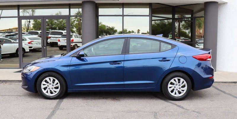 2017 Hyundai Elantra SE